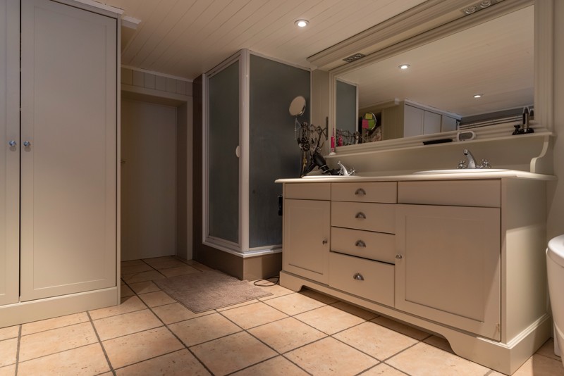 3011742