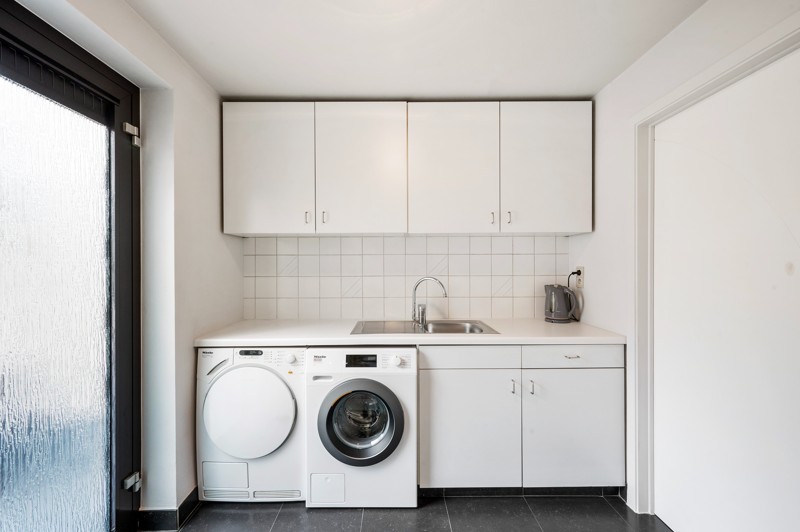 3830561