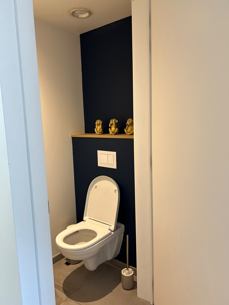 4475856